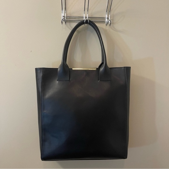 BCBGMAXAZRIA Cleo Tote Bag cow Leather in black laptop bag - Picture 1 of 10